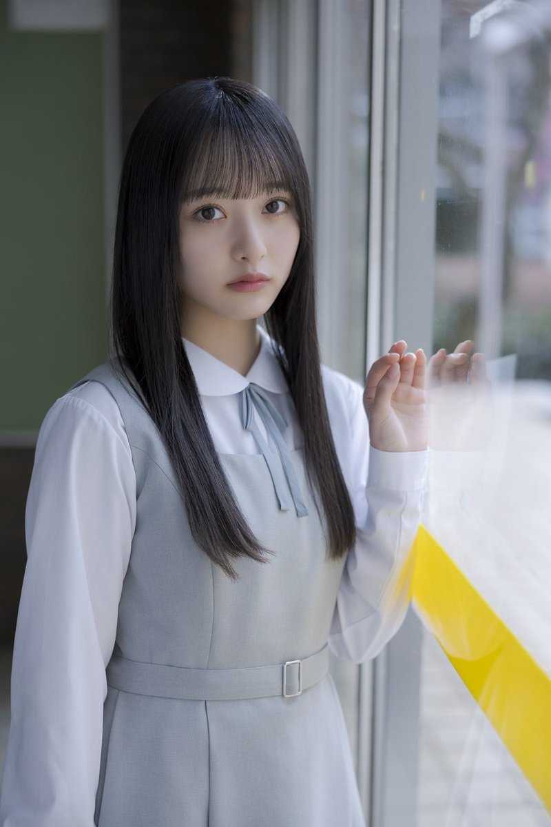 日向坂46五期生特設サイトにて 片山紗希 の撮り下ろし写真と 手書き