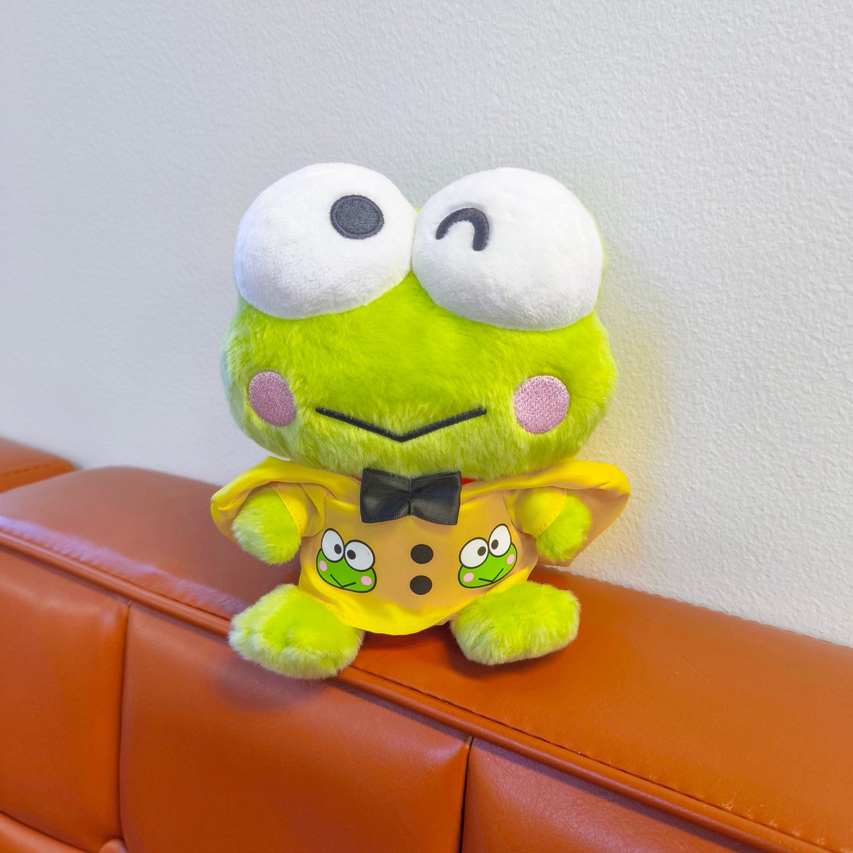 🎉グッズ紹介🎉】 けろけろけろっぴが雨合羽を着たぬいぐるみが登場