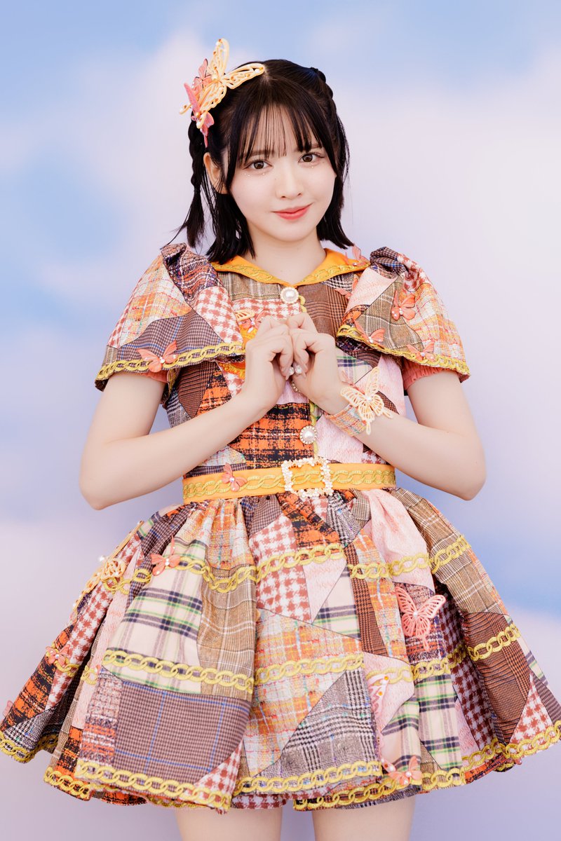 新衣装 解禁👗✨】 サマー蝶々衣装爆誕🦋・:*+. 🧡鎮西寿々歌
