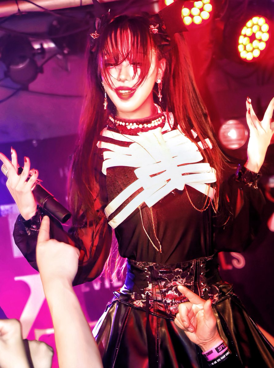 楔條詩苑 (@fox__sion) / Posts / X