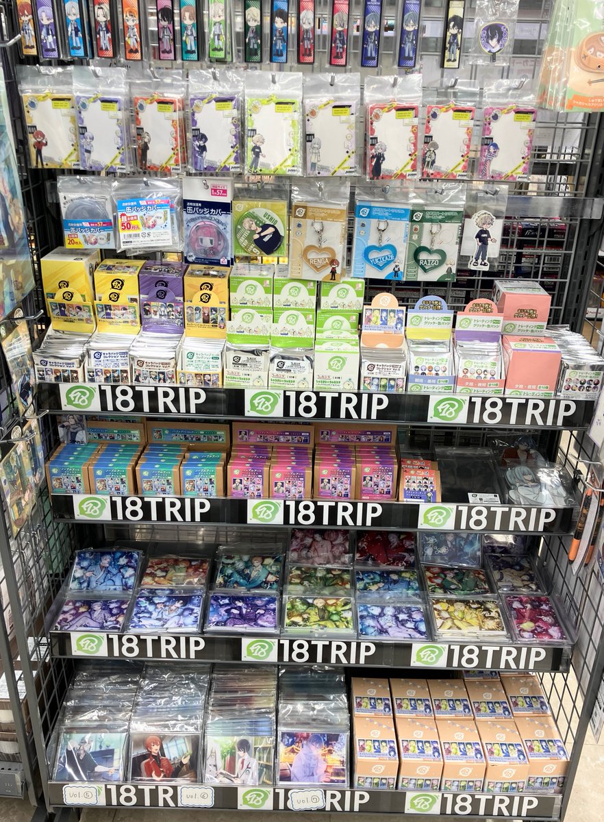 グッズ入荷情報】 ✈️18TRIP Best Wishes Snap ▷キャラバッジ