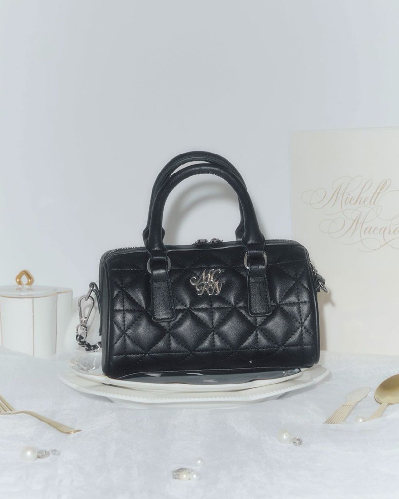 𝐑𝐄𝐒𝐓𝐎𝐂𝐊 】 ⠀ ころんとしたフォルムがかわいい人気バッグが再