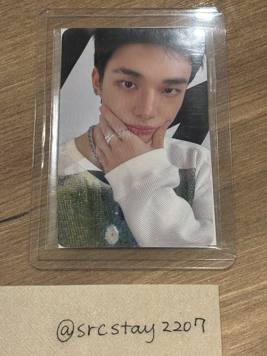 交換 リアルタッチ dominATE celebrATE 購入特典 スキズ Stray Kids