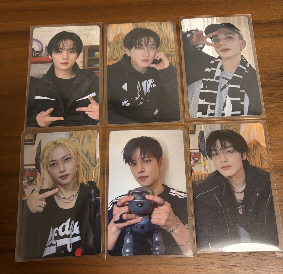 Stray Kids スキズ 展覧会 共同購入 買取 トレカ 🐰🐖🐇🦙🐥🐶🦊 譲 CD