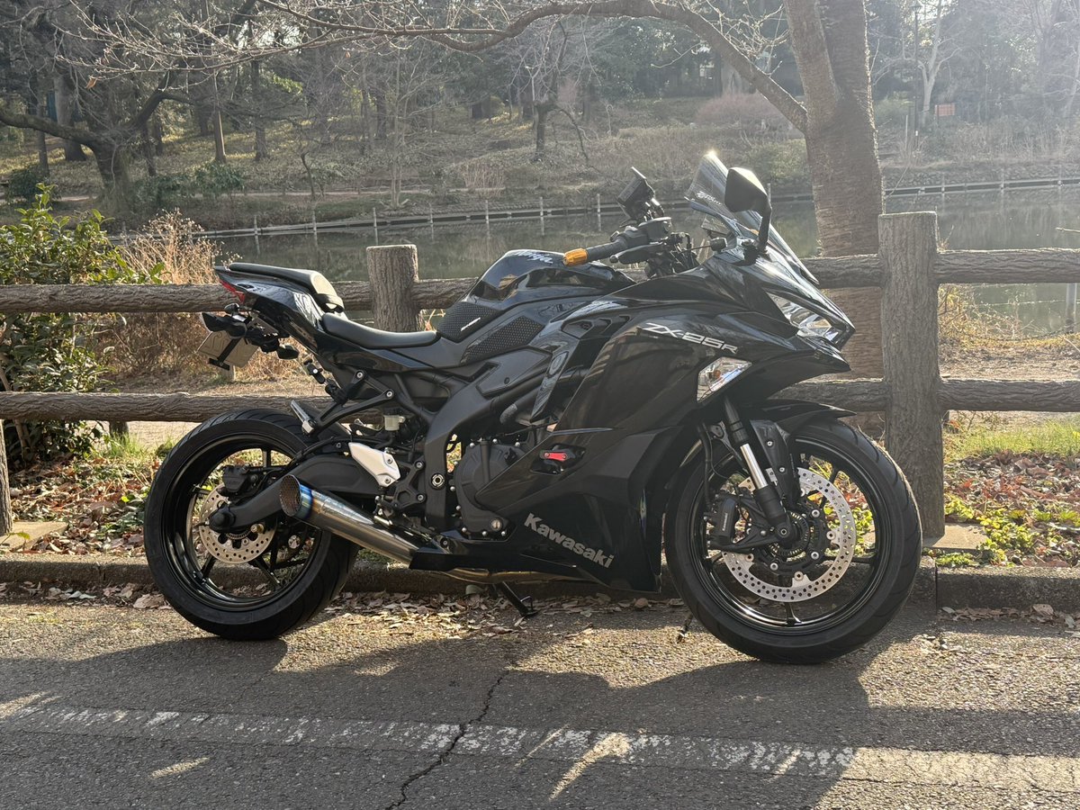 ZX-25R箱根くらいのツーリングだと上でパワーでしたはいきなりガツン