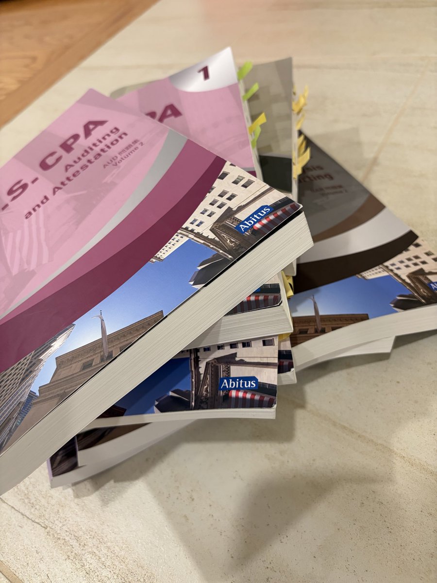 アビテキ、そろそろ問題集は処分しようかな…。テキストは取っておく