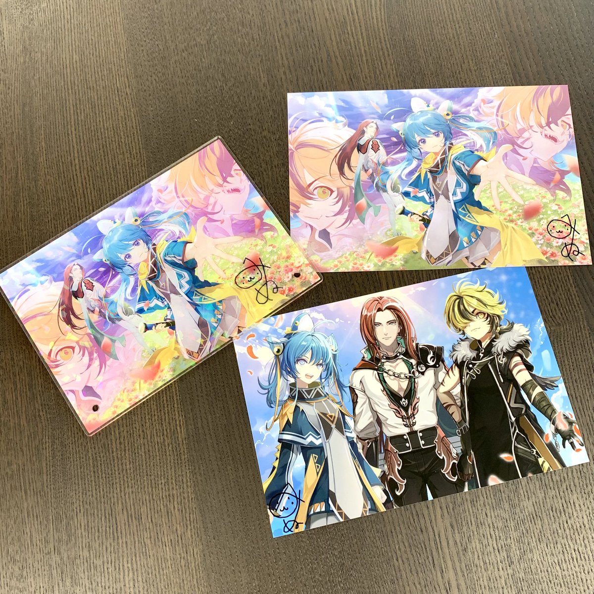 ☆グッズ紹介☆ A賞：直筆サイン入りブロマイド B賞：スクエア缶