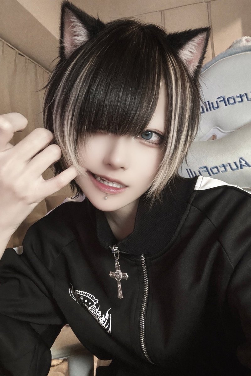 Post by MIO on X: にゃん^._.^