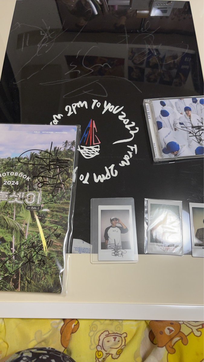 ご協力願います🙏 ペン卒した方からの依頼です。 サイン入りグッズを