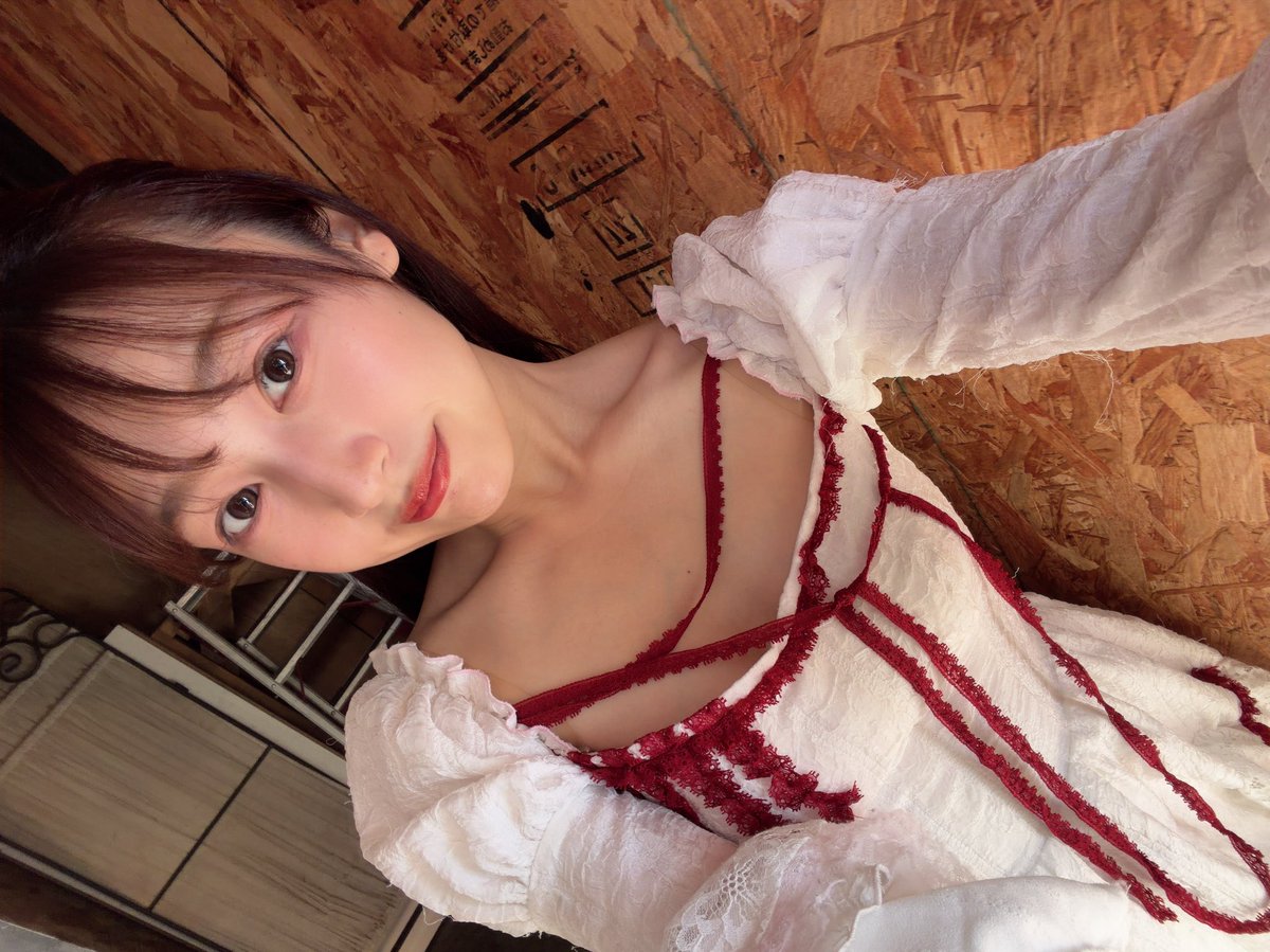 お腹すいた！！！ 何食べよう！悩み中。。 改めまして、 夜公演も