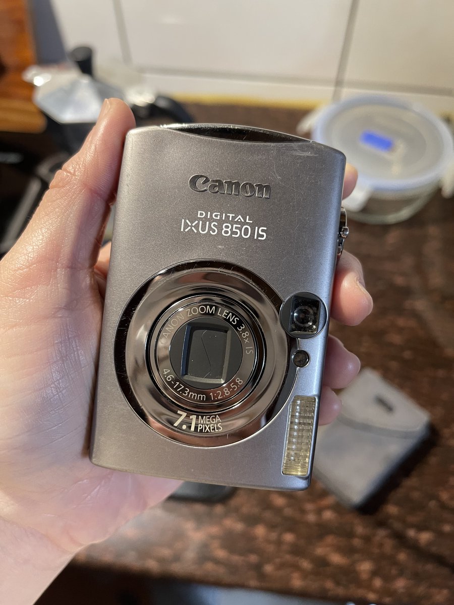 やっと見つけた、20年前に買ったカメラ📷