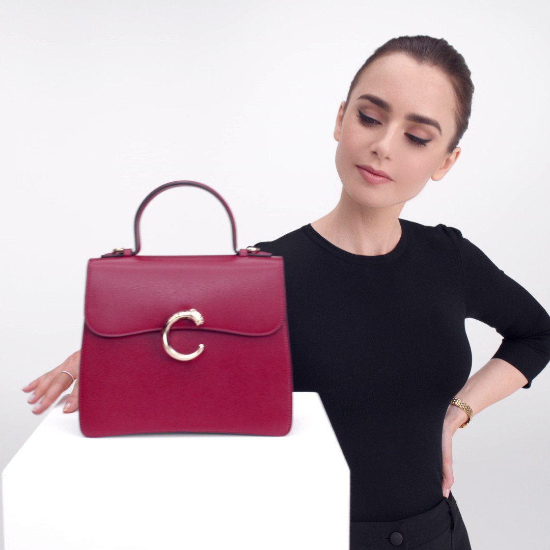 カルティエを象徴するパンテールが、新作バッグとして登場。 しなやか