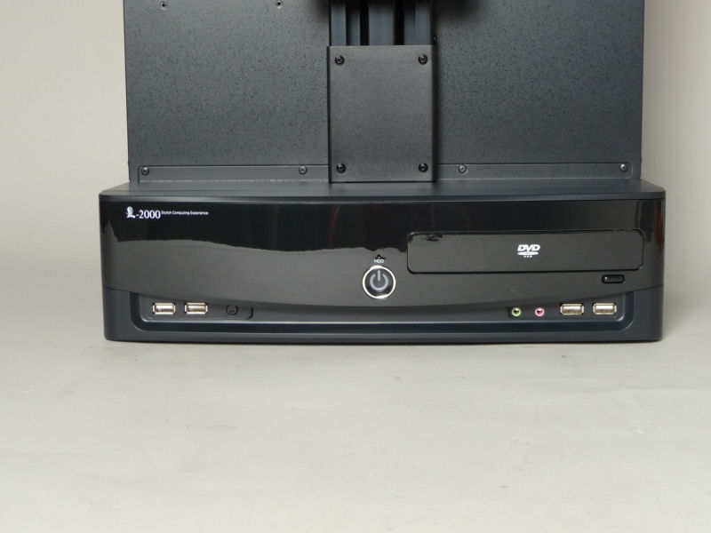 液晶一体型PCを自作できるケース3R SYSTEM「Ldorado」フォトレビュー