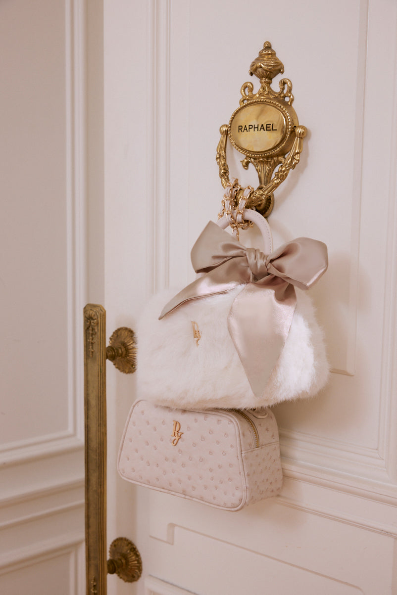 NOBLE SECRET PHONE BAG