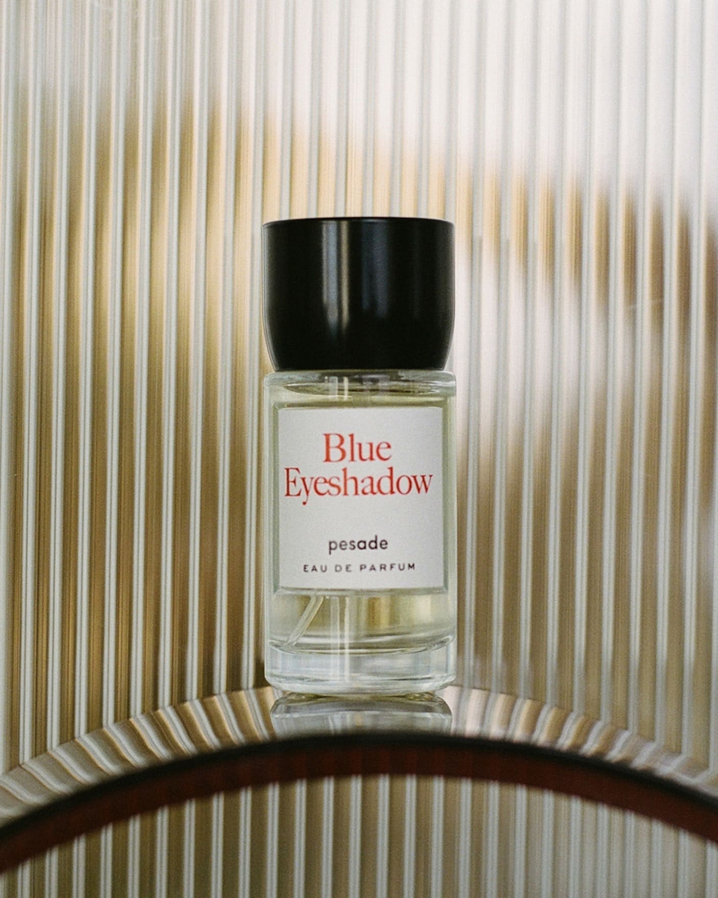 ブルーアイシャドウ・Blue Eyeshadow 30ml | 【公式通販】pesade（ぺ