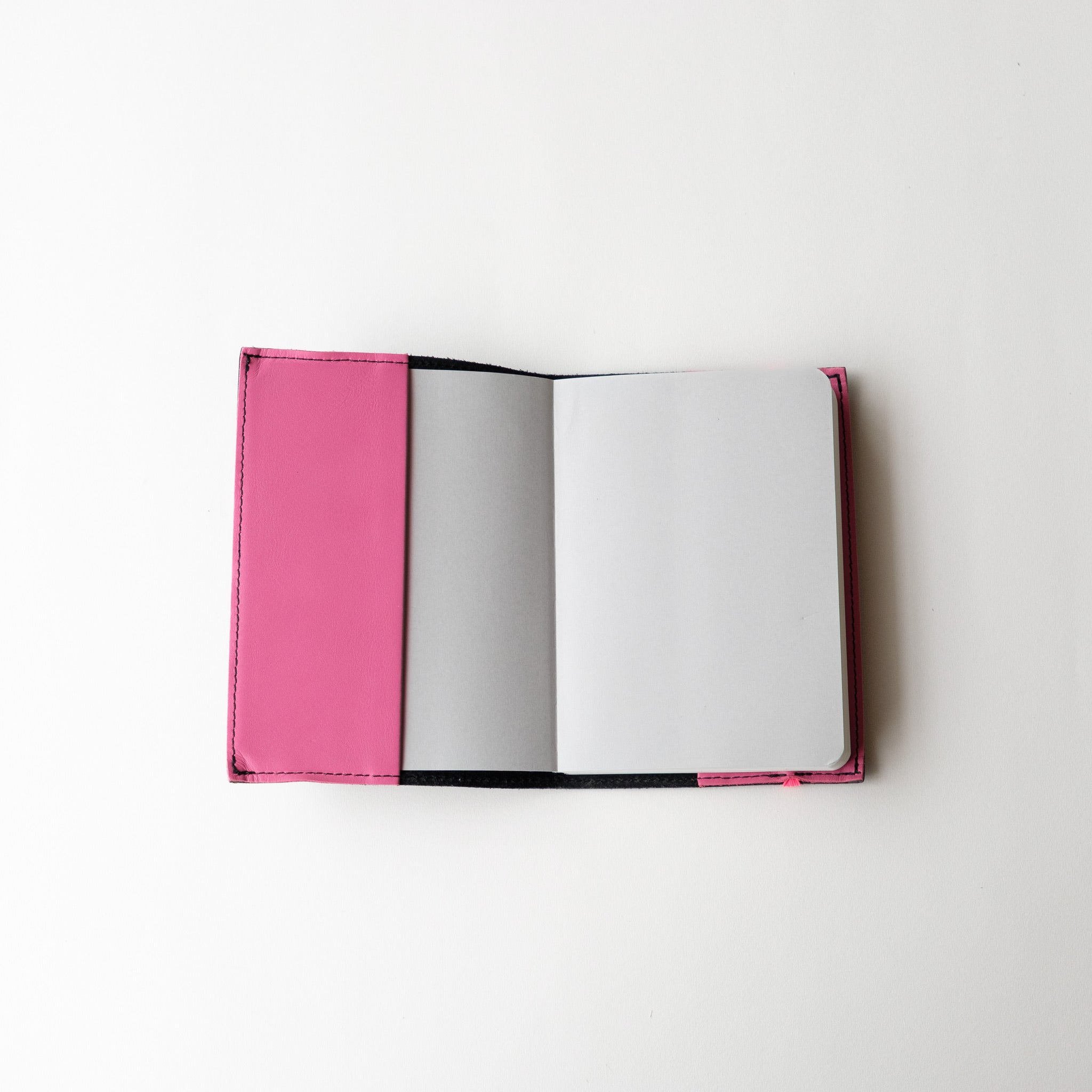 ノートブックカバー 2026／チェリーピンク (A6サイズ) – PETTICA