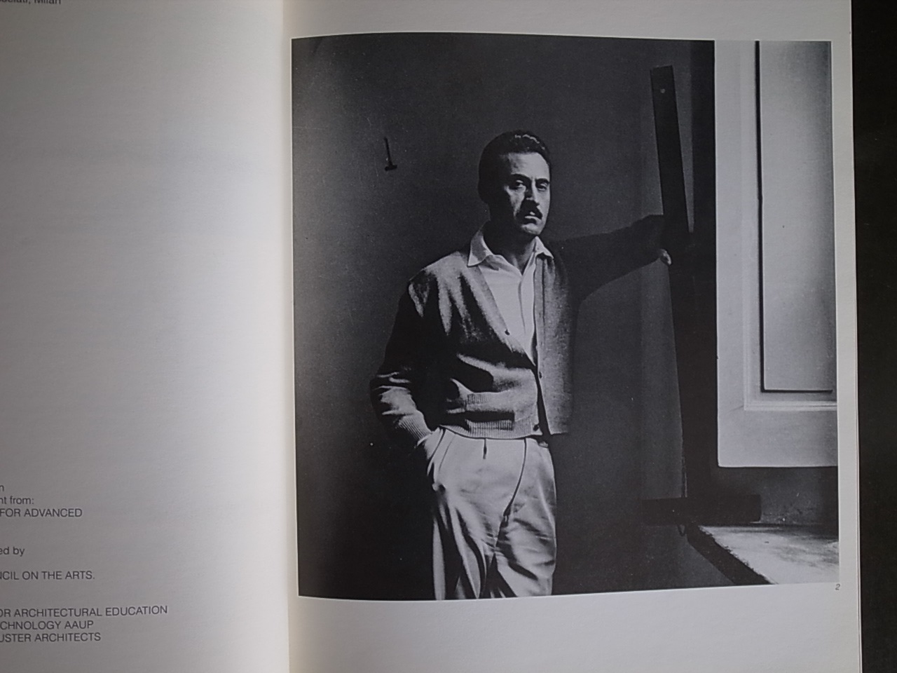 FRANCO ALBINI ARCHITECTURE AND DESIGN 1934-1977 / Stephen Leet