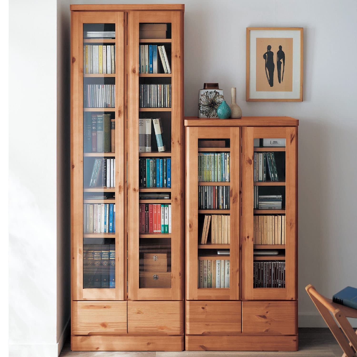 パイン材のガラス扉本棚（本棚/書棚/ブックシェルフ）｜通販の