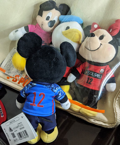 サッカー】 nuiMOs ぬいもーず コスチューム ＜ OKAフットボール