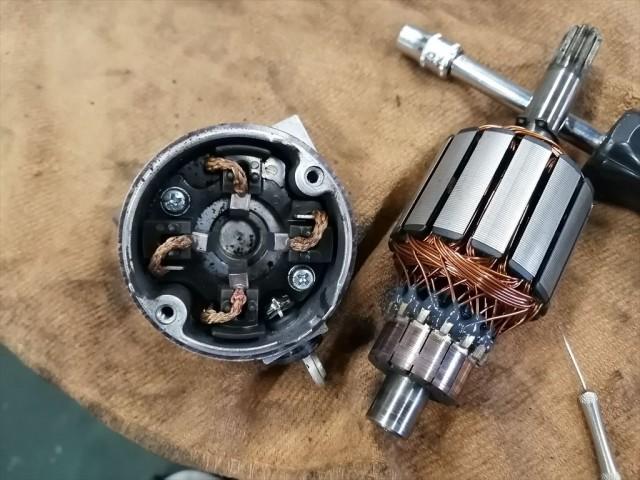 ヤマハ R25(RG10J) エンジンかからず セルモーター分解清掃 カーボン