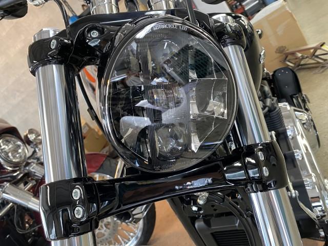 FXBRS ブレイクアウト114 ソフテイルファミリー ヘッドライト交換