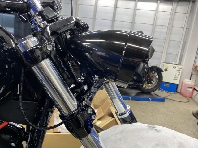 FXBRS ブレイクアウト114 ソフテイルファミリー ヘッドライト交換