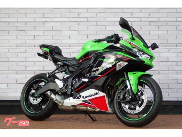 カワサキ Ninja ZX－25R SE USB電源・マルチバー装備
