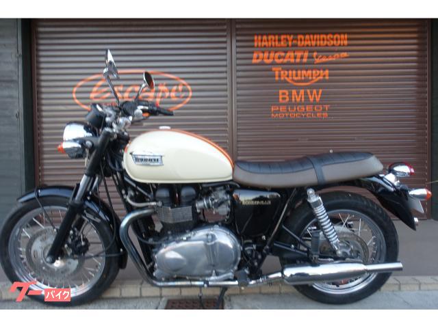 TRIUMPH ボンネビル カスタムペイント ノーマンハイドTOGA