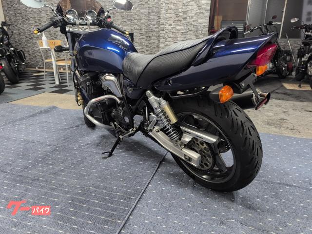 スズキ INAZUMA400／油冷エンジン ／ストライカーフルエキ