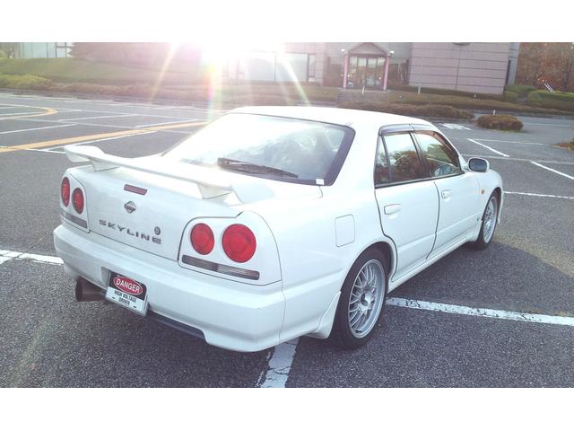 日産 スカイライン 25GT FOUR RB25ターボエンジン仕様