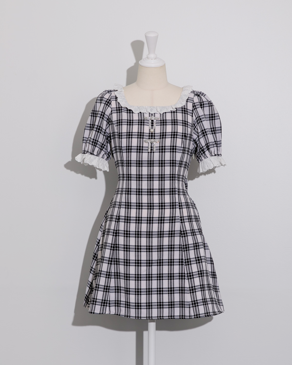 ビジューリボンドーリーワンピース – pium