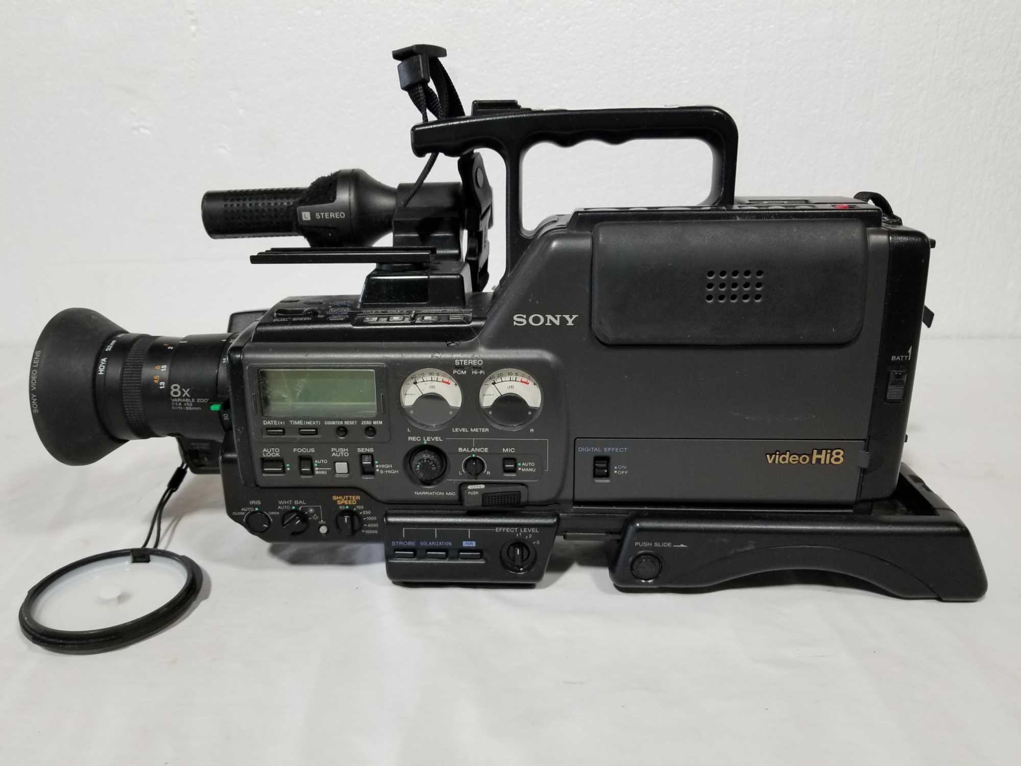 Sony CCD-V5000 Video Hi8 Pro Video Camera Rec | Audio/Visual