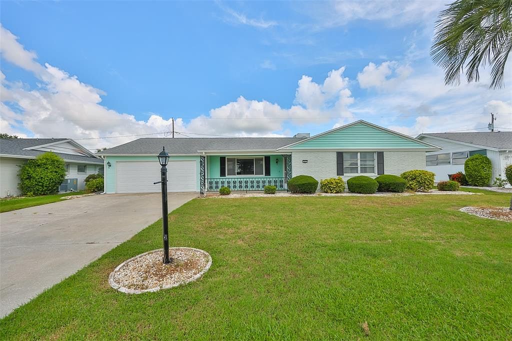 823 Fox Hills Dr, Sun City Center, FL 33573 | MLS #TB8413055 | Zillow