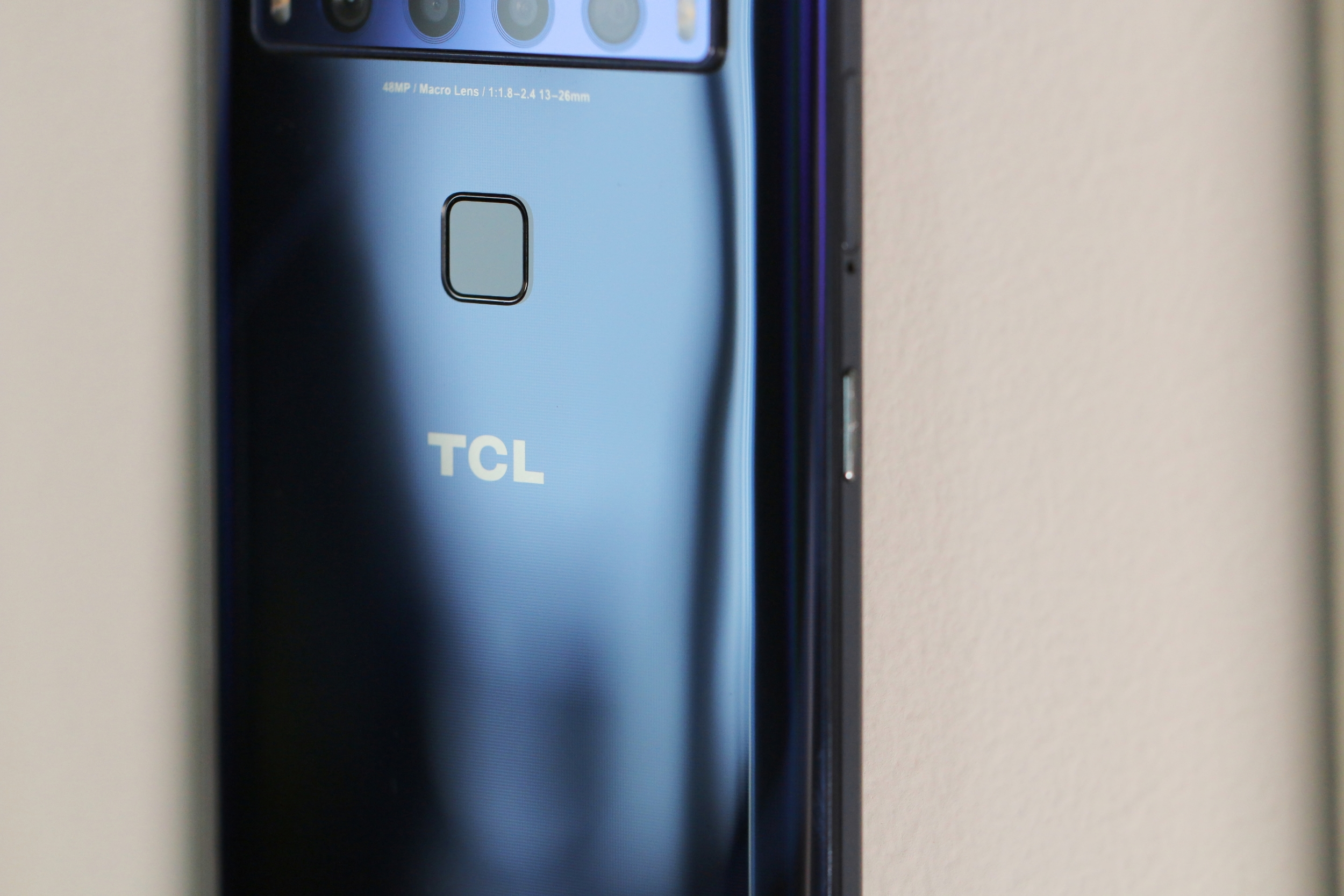 TCL 10L Review: Great design held back by the software - Phandroid