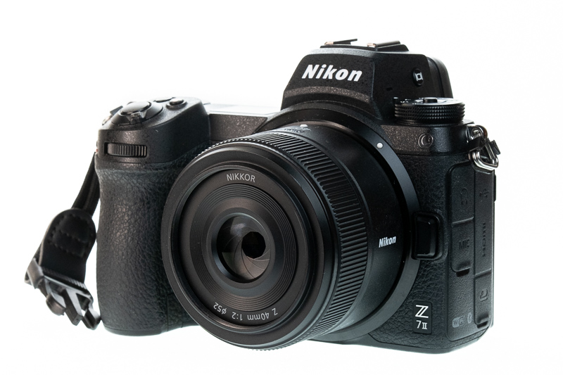 Review: Nikon Z 40mm f/2 - The Street Sniper for Discreet