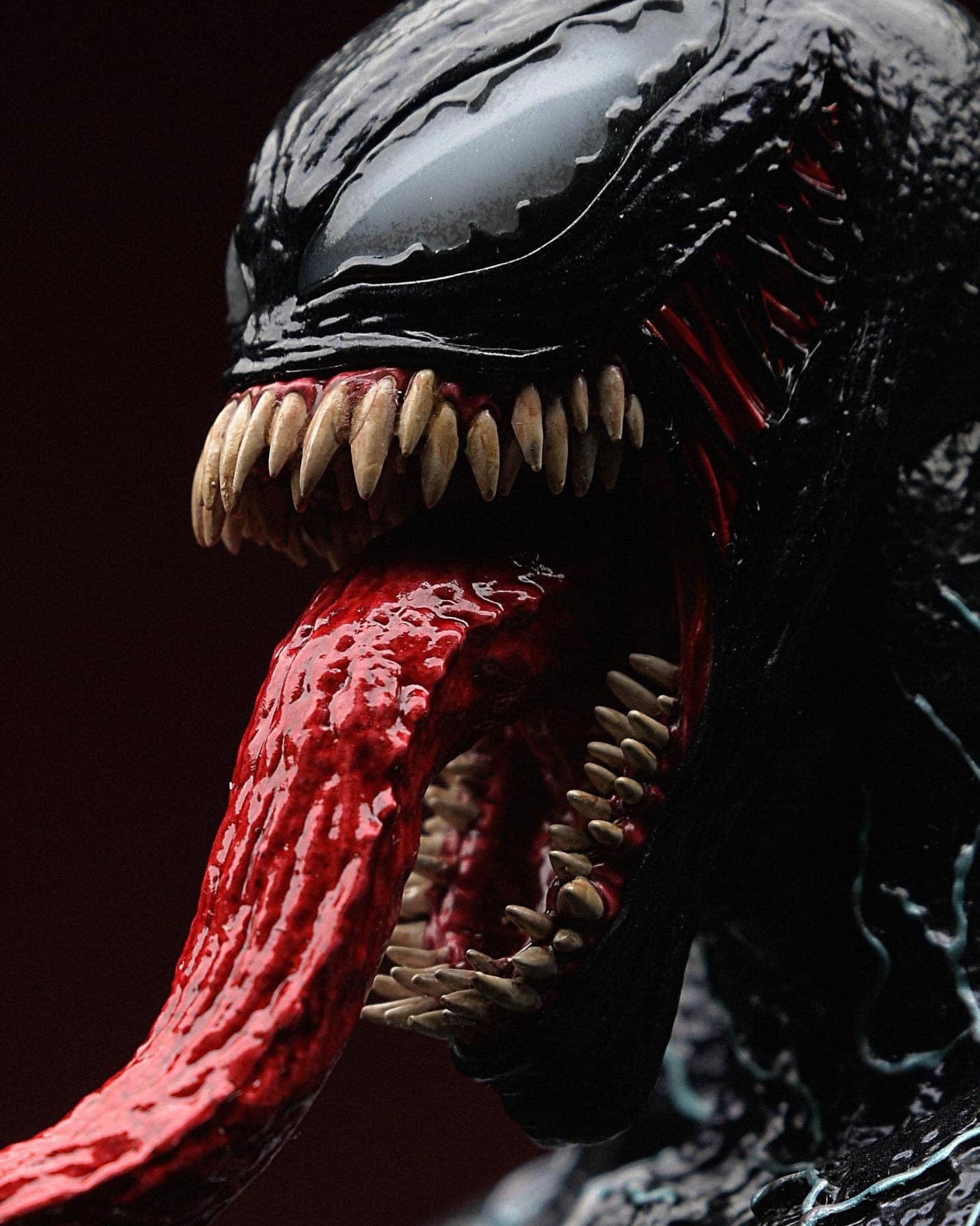 Hot Toys MMS626 Let There Be Carnage Venom 1/6th Scale Collectible