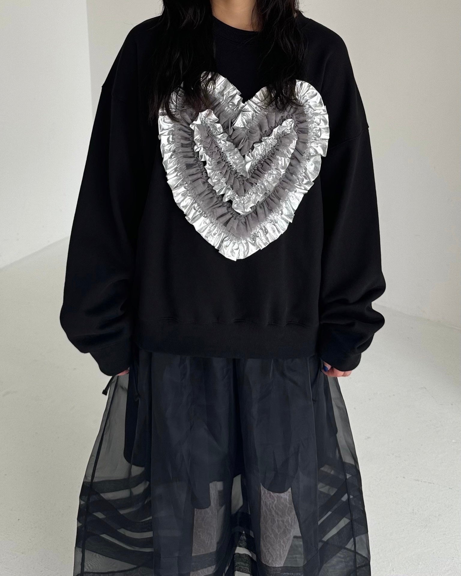 Heart tulle sweatshirt (black)