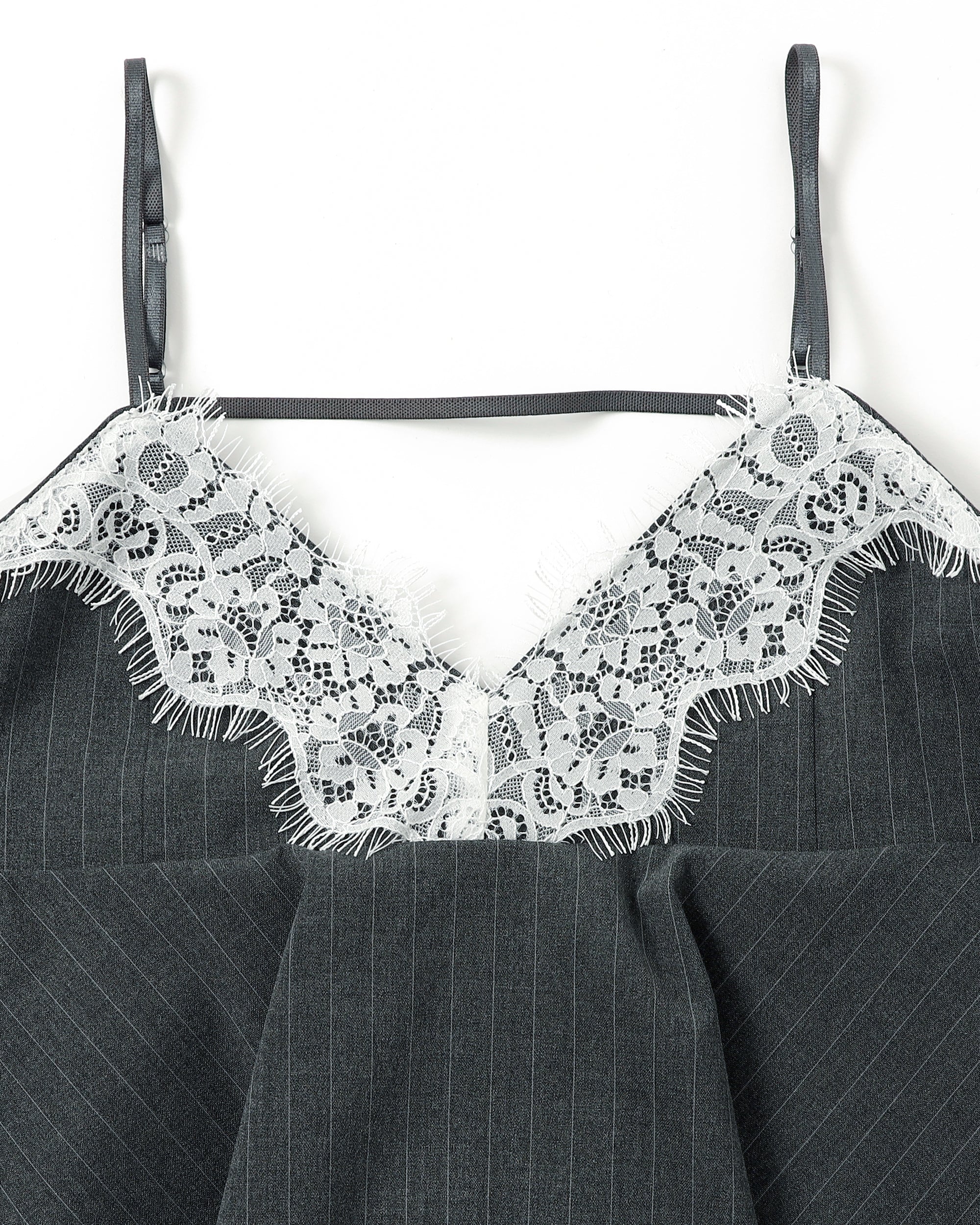 Handkerchief hem lace cami tunic