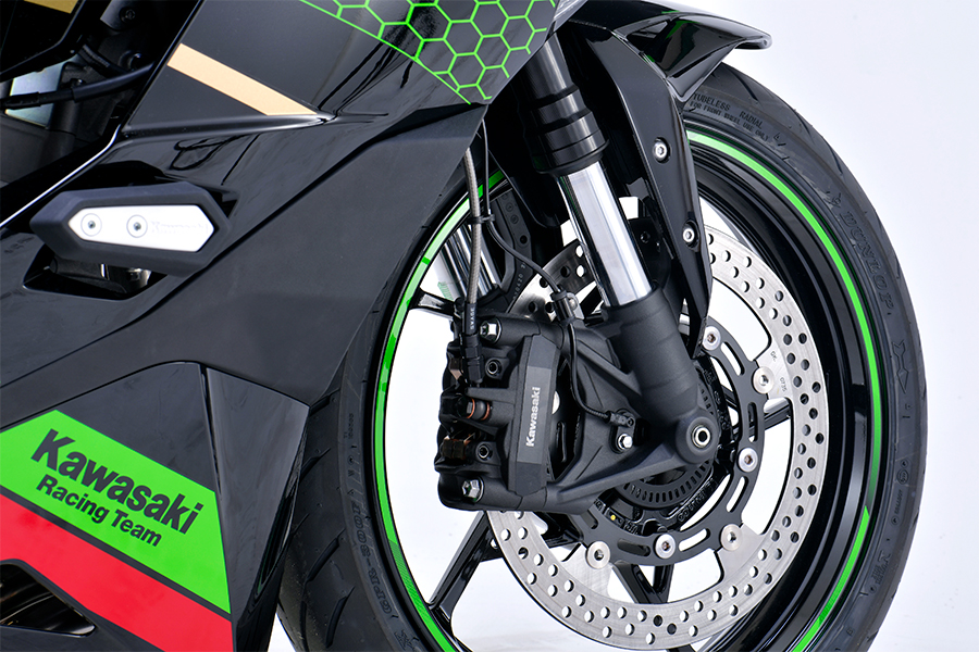 SWAGE-LINE PRO】SWAGE-LINE PRO に KAWASAKI Ninja ZX-25R 21年モデル