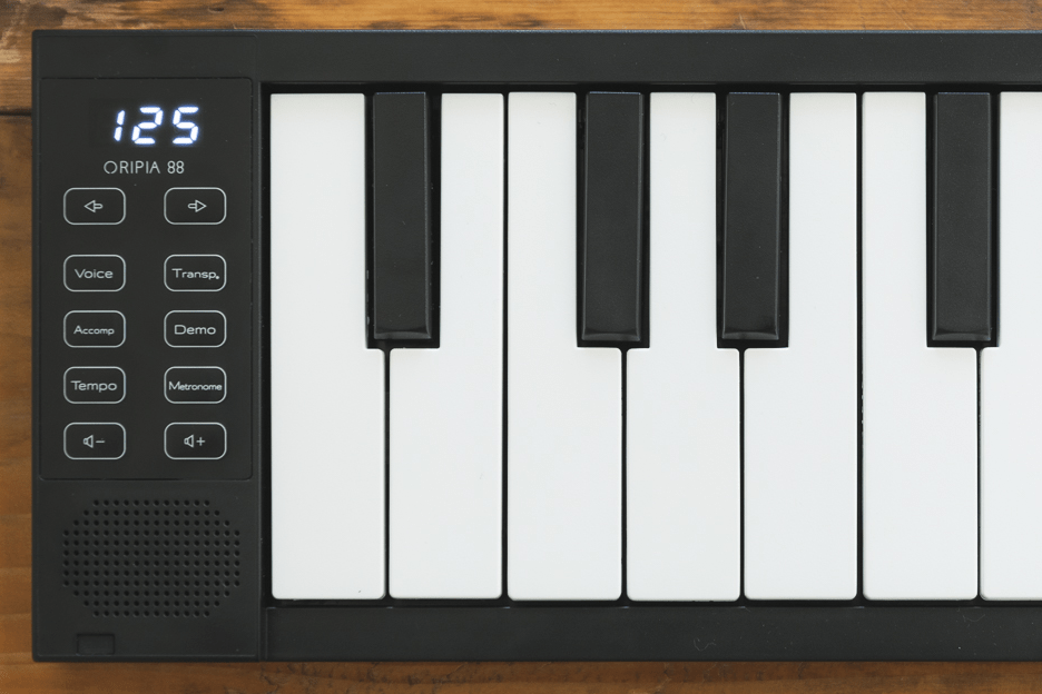 AAAMYYYレビュー】折り畳んで収納できるキーボードTAHORNG Oripia 88