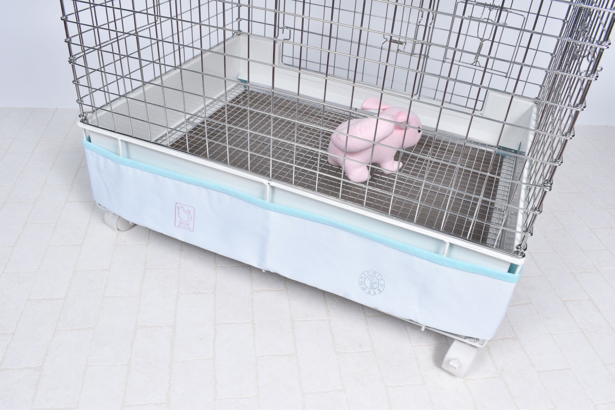 飛び散る牧草を防ぐケージエプロン60 - プラス工房