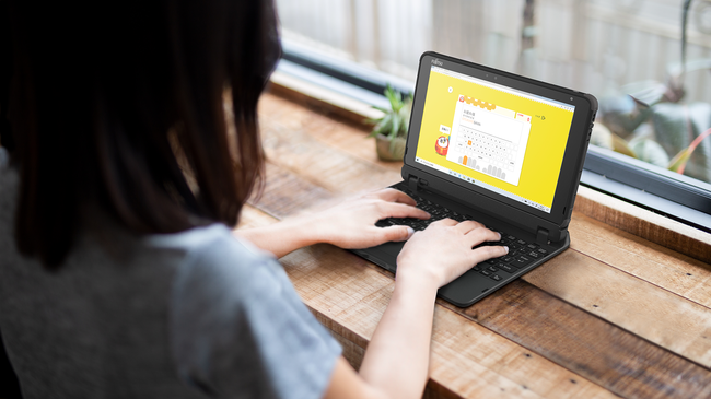 富士通パソコンに10.1型2 in 1「arrows Tab EH」新登場 | 富士通