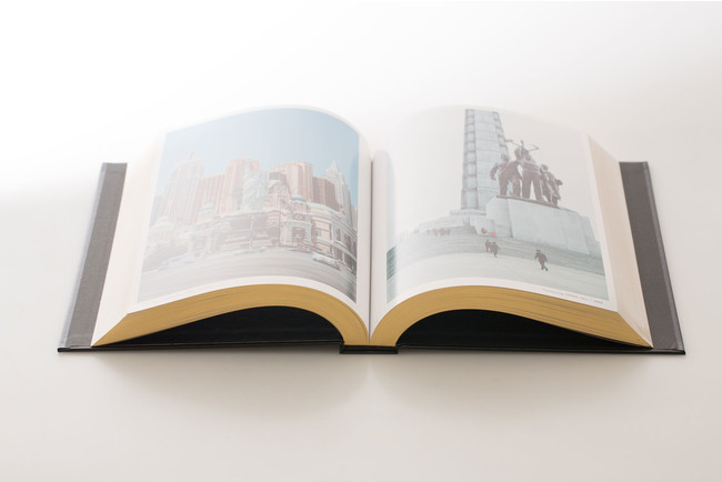 写真家・佐藤健寿、20年の旅の軌跡をまとめた写真集『世界』を発売