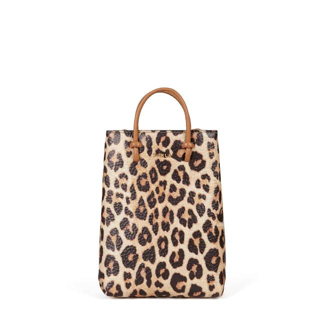 フルラ 軽やかな新作トート＆ミニクロスボディ「FURLA ESSENTIAL」を