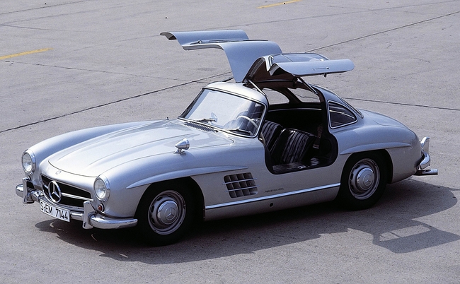 メルセデス・ベンツ300 SL Gullwingが世界に先駆けてボッシュの