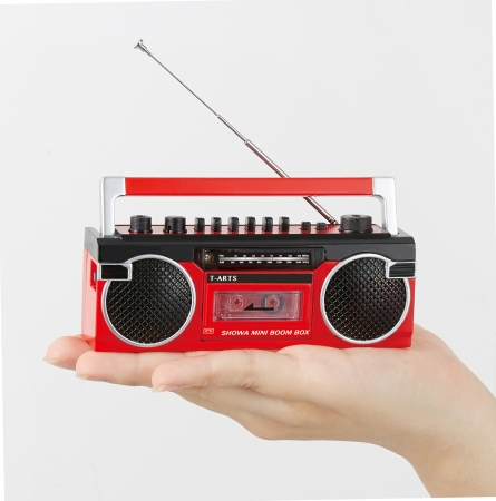 平成の最後に、昭和が熱い。現代のコンテンツを懐かしの作法で楽しむ