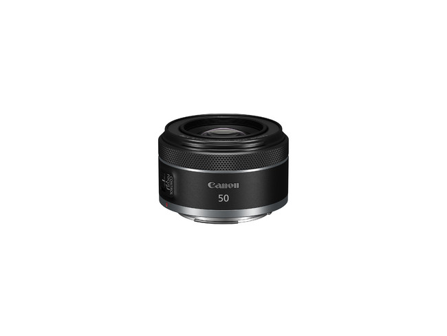標準単焦点レンズ“RF50mm F1.8 STM”を発売 ボケ味を生かした表現と携帯