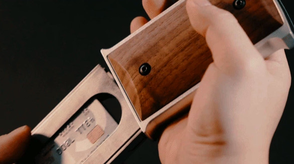 銭形警部も愛用！？最も有名な拳銃「M1911（ガバメント）」を忠実に