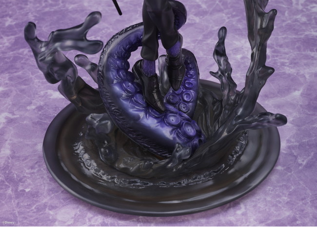 ディズニー ツイステッドワンダーランド』に登場する「アズール