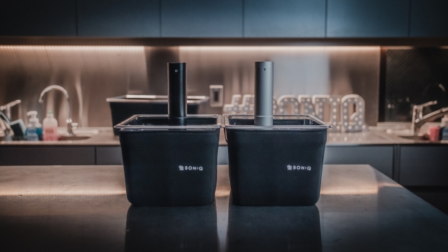 飲食店の声を反映した低温調理器「BONIQ(ボニーク)」のプロ版 低温調理